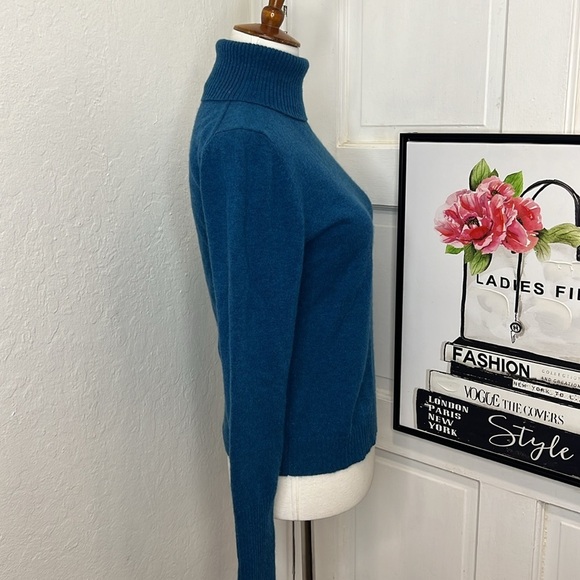 Weekend Max Mara Blue Cashmere Turtleneck Size M - Picture 2 of 12